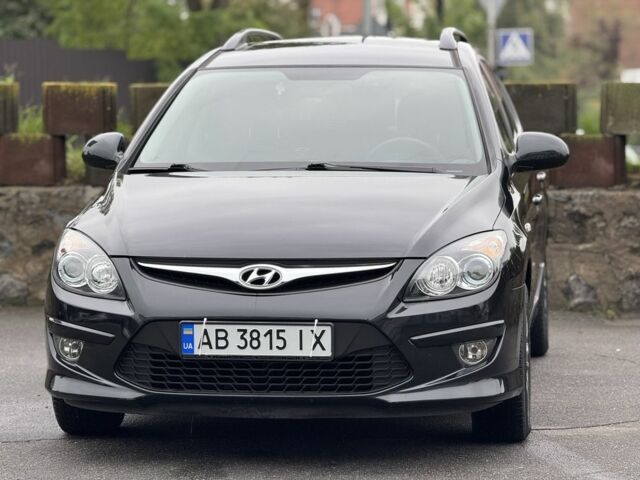 Черный Хендай i30, объемом двигателя 1.6 л и пробегом 65 тыс. км за 6999 $, фото 3 на Automoto.ua