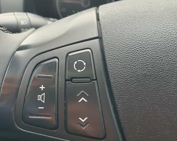 Чорний Хендай i30, об'ємом двигуна 1.4 л та пробігом 149 тис. км за 6100 $, фото 31 на Automoto.ua