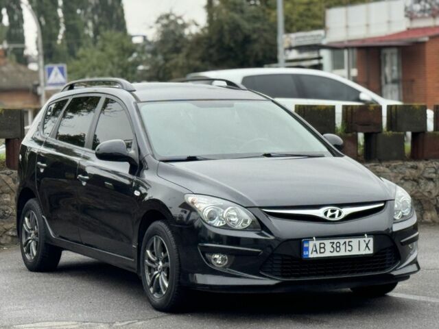 Черный Хендай i30, объемом двигателя 1.6 л и пробегом 65 тыс. км за 6999 $, фото 2 на Automoto.ua