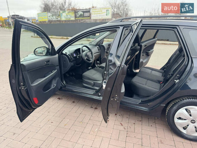 Черный Хендай i30, объемом двигателя 0 л и пробегом 149 тыс. км за 5899 $, фото 16 на Automoto.ua
