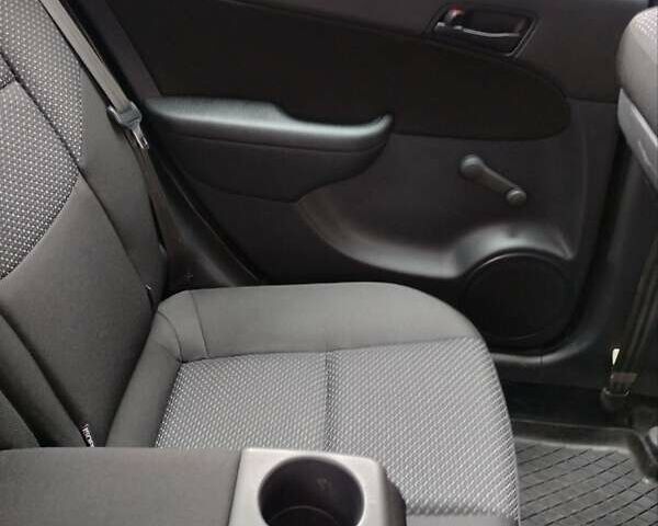 Черный Хендай i30, объемом двигателя 1.58 л и пробегом 190 тыс. км за 7100 $, фото 2 на Automoto.ua