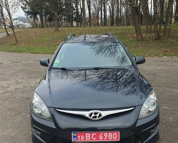 Чорний Хендай i30, об'ємом двигуна 1.4 л та пробігом 149 тис. км за 6100 $, фото 9 на Automoto.ua