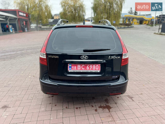 Черный Хендай i30, объемом двигателя 0 л и пробегом 149 тыс. км за 5899 $, фото 6 на Automoto.ua