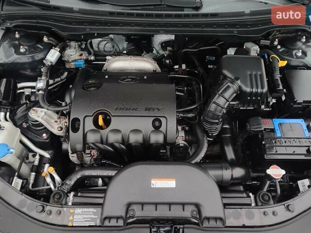 Черный Хендай i30, объемом двигателя 1.59 л и пробегом 72 тыс. км за 8500 $, фото 19 на Automoto.ua