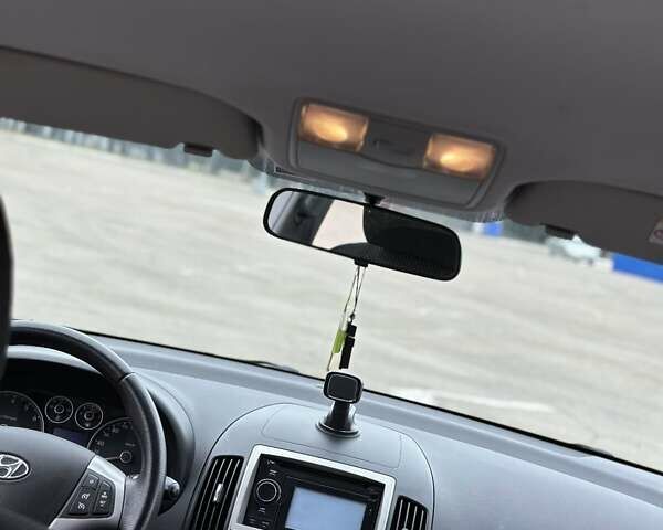 Черный Хендай i30, объемом двигателя 1.4 л и пробегом 137 тыс. км за 7500 $, фото 28 на Automoto.ua