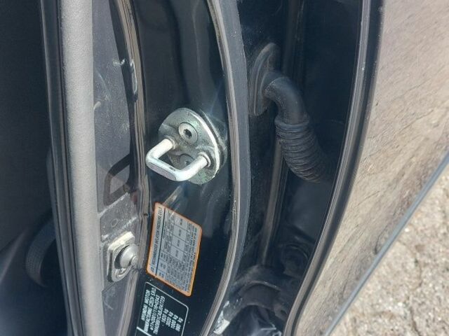 Чорний Хендай i30, об'ємом двигуна 1.4 л та пробігом 222 тис. км за 5800 $, фото 1 на Automoto.ua