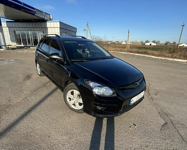 Чорний Хендай i30, об'ємом двигуна 1.6 л та пробігом 255 тис. км за 6500 $, фото 23 на Automoto.ua