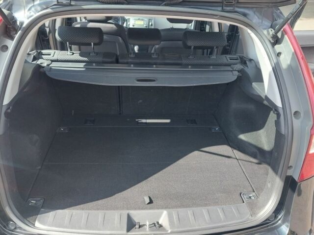 Чорний Хендай i30, об'ємом двигуна 1.4 л та пробігом 222 тис. км за 5800 $, фото 14 на Automoto.ua