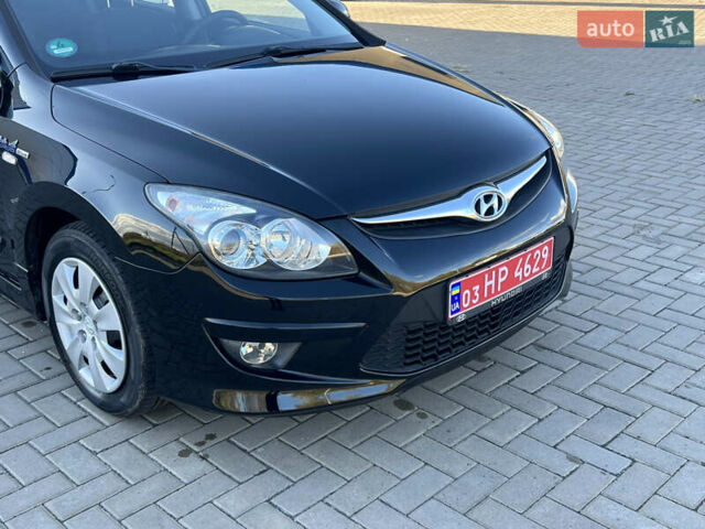 Хендай i30 2011 в Луцке на Automoto.ua Черный Хендай i30, объемом двигателя 1.4 л и пробегом 208 тыс. км за 6100 $, фото 8 на Automoto.ua