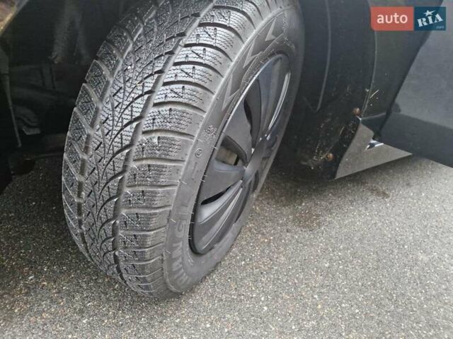 Черный Хендай i30, объемом двигателя 1.6 л и пробегом 232 тыс. км за 7000 $, фото 11 на Automoto.ua