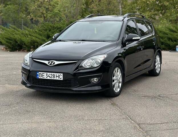 Черный Хендай i30, объемом двигателя 1.4 л и пробегом 137 тыс. км за 7500 $, фото 25 на Automoto.ua