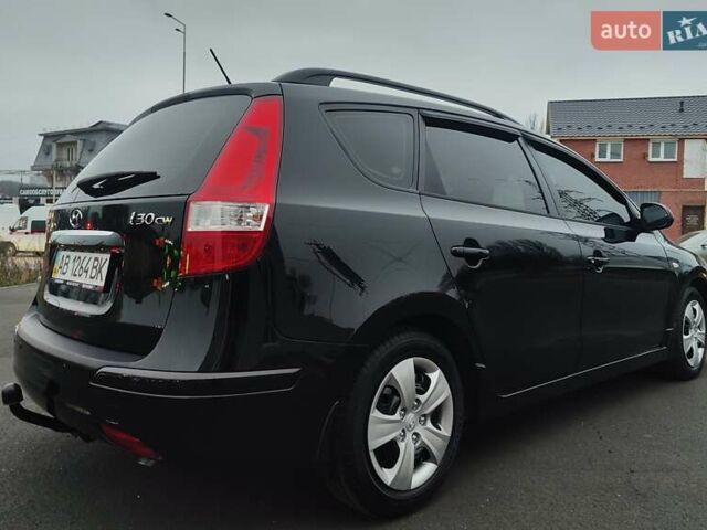 Черный Хендай i30, объемом двигателя 1.59 л и пробегом 72 тыс. км за 8500 $, фото 5 на Automoto.ua