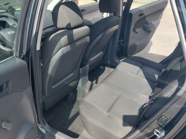 Чорний Хендай i30, об'ємом двигуна 1.4 л та пробігом 222 тис. км за 5800 $, фото 16 на Automoto.ua