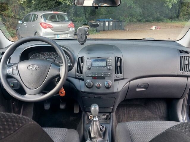 Чорний Хендай i30, об'ємом двигуна 1.4 л та пробігом 222 тис. км за 5800 $, фото 3 на Automoto.ua