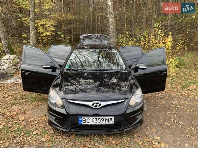 Черный Хендай i30, объемом двигателя 1.58 л и пробегом 235 тыс. км за 6700 $, фото 13 на Automoto.ua