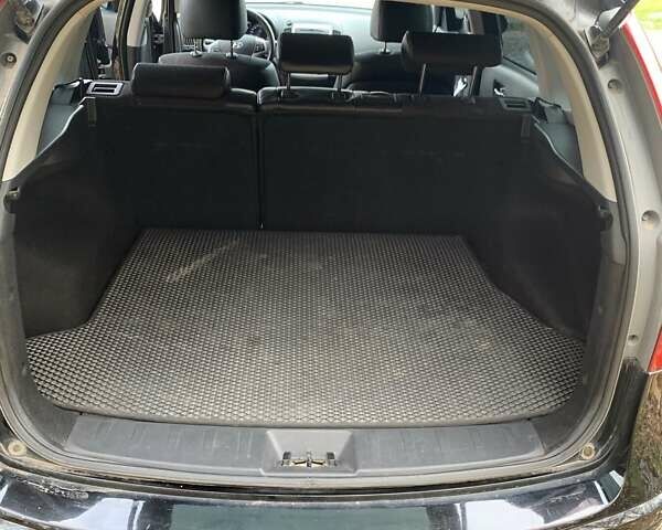 Черный Хендай i30, объемом двигателя 1.58 л и пробегом 235 тыс. км за 6700 $, фото 7 на Automoto.ua