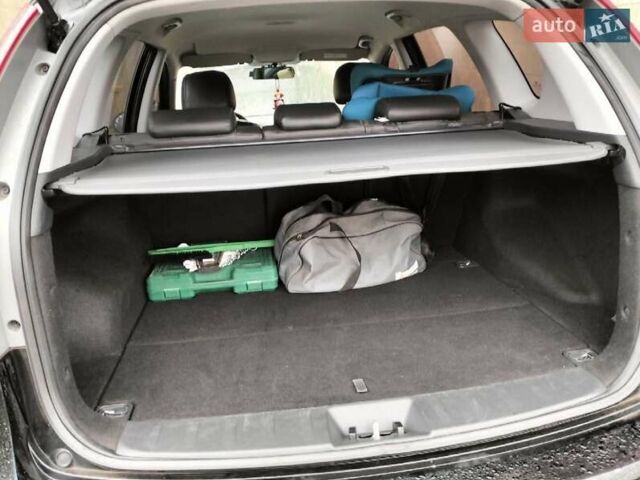 Черный Хендай i30, объемом двигателя 1.4 л и пробегом 157 тыс. км за 7100 $, фото 9 на Automoto.ua