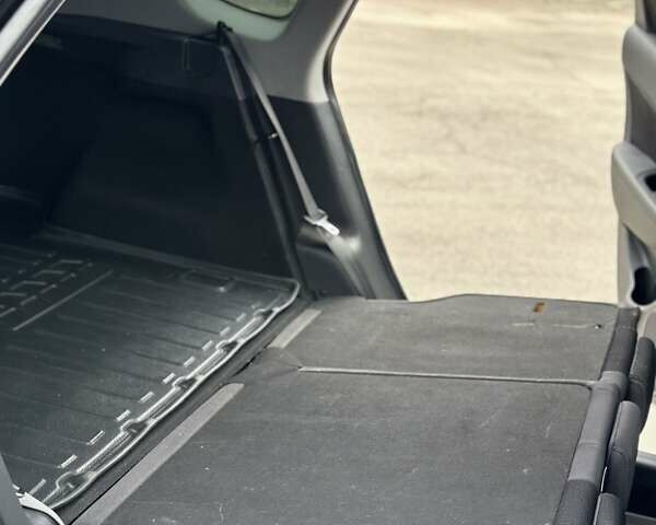 Черный Хендай i30, объемом двигателя 1.4 л и пробегом 137 тыс. км за 7500 $, фото 30 на Automoto.ua