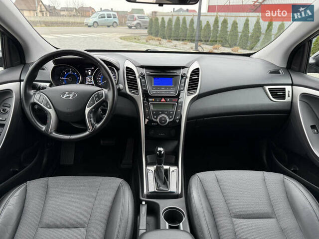 Чорний Хендай i30, об'ємом двигуна 1.6 л та пробігом 202 тис. км за 12500 $, фото 16 на Automoto.ua