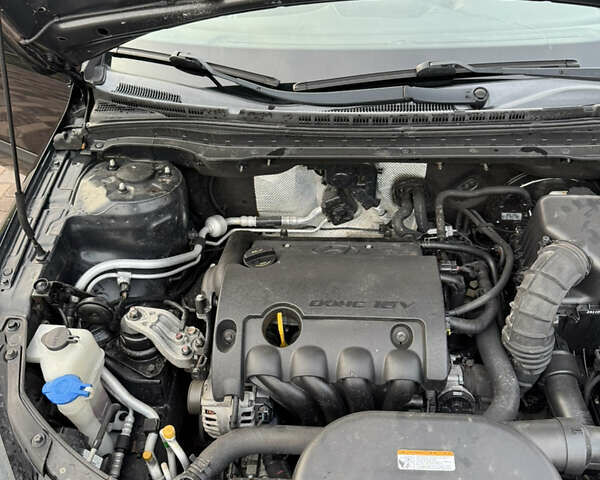 Черный Хендай i30, объемом двигателя 1.4 л и пробегом 210 тыс. км за 6750 $, фото 45 на Automoto.ua