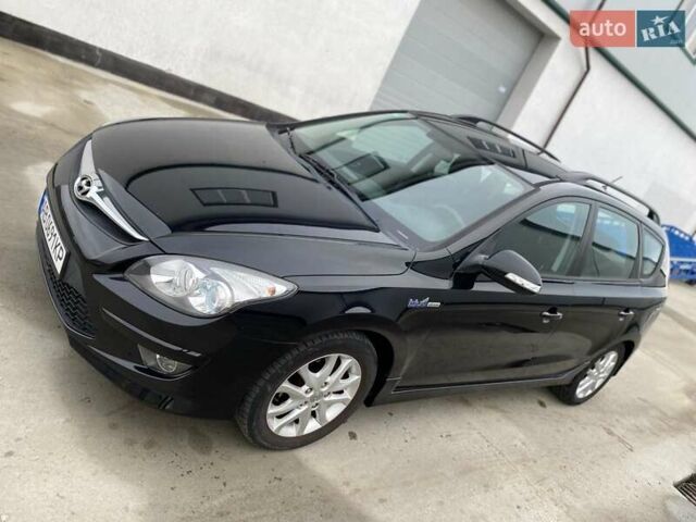 Хендай i30 2012 в Виннице на Automoto.ua Черный Хендай i30, объемом двигателя 1.4 л и пробегом 275 тыс. км за 6100 $, фото 9 на Automoto.ua