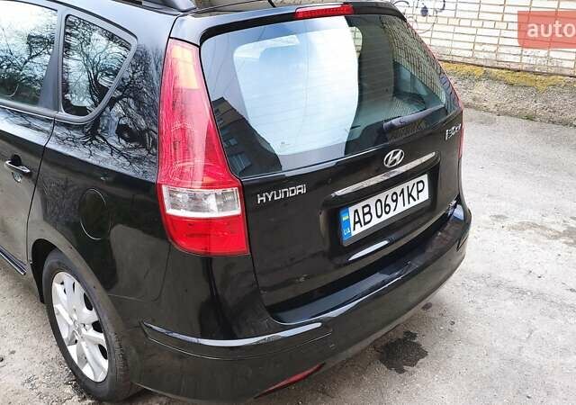 Черный Хендай i30, объемом двигателя 1.4 л и пробегом 275 тыс. км за 6000 $, фото 20 на Automoto.ua