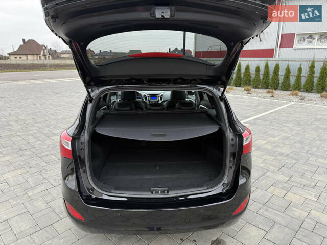 Чорний Хендай i30, об'ємом двигуна 1.6 л та пробігом 202 тис. км за 12500 $, фото 25 на Automoto.ua
