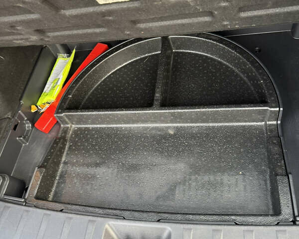 Черный Хендай i30, объемом двигателя 1.4 л и пробегом 210 тыс. км за 6750 $, фото 43 на Automoto.ua