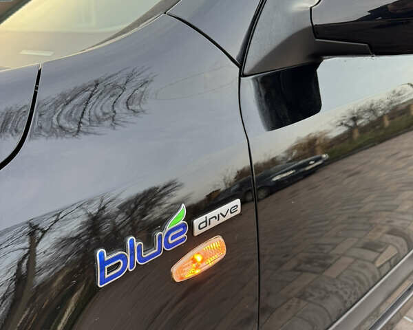 Черный Хендай i30, объемом двигателя 1.4 л и пробегом 210 тыс. км за 6750 $, фото 14 на Automoto.ua