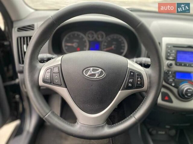 Хендай i30 2012 в Виннице на Automoto.ua Черный Хендай i30, объемом двигателя 1.4 л и пробегом 275 тыс. км за 6100 $, фото 42 на Automoto.ua