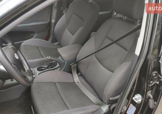 Черный Хендай i30, объемом двигателя 1.4 л и пробегом 275 тыс. км за 6000 $, фото 27 на Automoto.ua