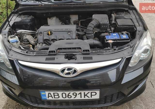 Черный Хендай i30, объемом двигателя 1.4 л и пробегом 275 тыс. км за 6000 $, фото 59 на Automoto.ua