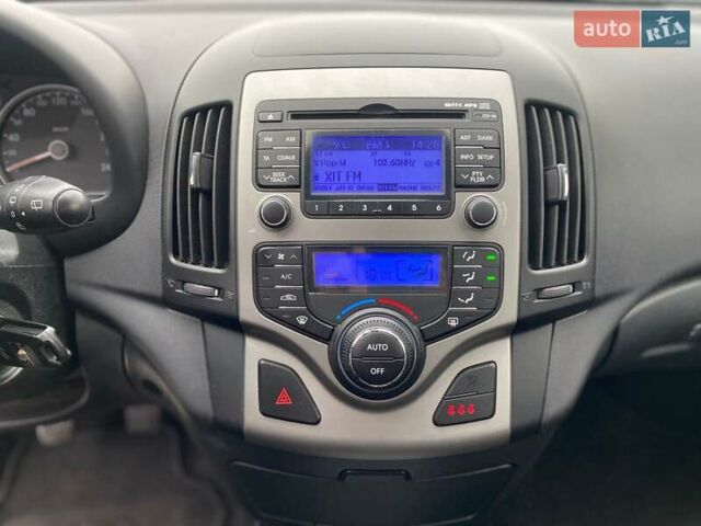 Хендай i30 2012 в Виннице на Automoto.ua Черный Хендай i30, объемом двигателя 1.4 л и пробегом 275 тыс. км за 6100 $, фото 41 на Automoto.ua