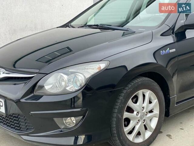 Хендай i30 2012 в Виннице на Automoto.ua Черный Хендай i30, объемом двигателя 1.4 л и пробегом 275 тыс. км за 6100 $, фото 15 на Automoto.ua