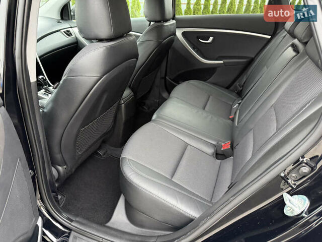 Чорний Хендай i30, об'ємом двигуна 1.6 л та пробігом 202 тис. км за 12500 $, фото 18 на Automoto.ua