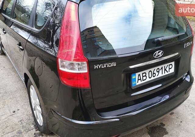 Черный Хендай i30, объемом двигателя 1.4 л и пробегом 275 тыс. км за 6000 $, фото 10 на Automoto.ua