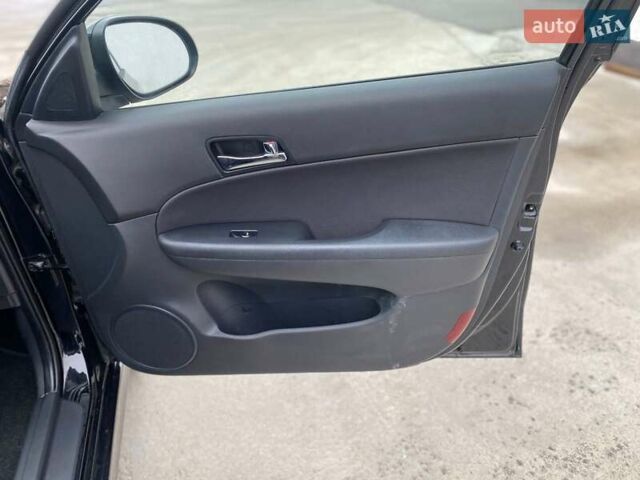 Хендай i30 2012 в Виннице на Automoto.ua Черный Хендай i30, объемом двигателя 1.4 л и пробегом 275 тыс. км за 6100 $, фото 38 на Automoto.ua