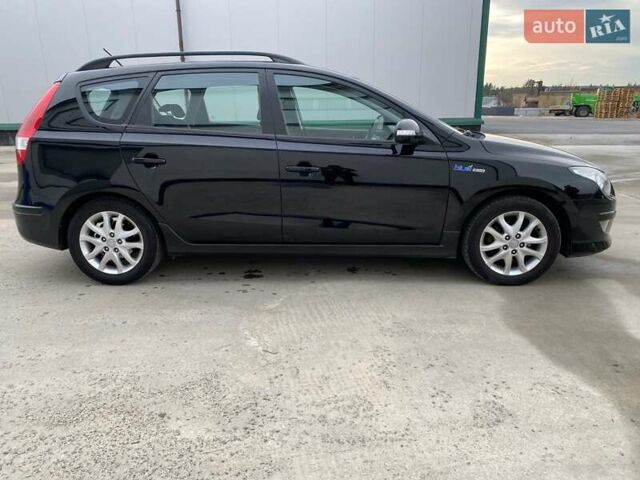 Хендай i30 2012 в Виннице на Automoto.ua Черный Хендай i30, объемом двигателя 1.4 л и пробегом 275 тыс. км за 6100 $, фото 4 на Automoto.ua
