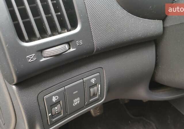 Черный Хендай i30, объемом двигателя 1.4 л и пробегом 275 тыс. км за 6000 $, фото 25 на Automoto.ua