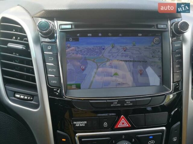 Хендай i30 2013 в Львове на Automoto.ua Черный Хендай i30, объемом двигателя 1.58 л и пробегом 138 тыс. км за 9100 $, фото 14 на Automoto.ua