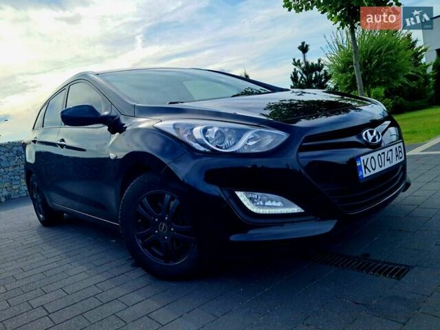 Черный Хендай i30, объемом двигателя 1.58 л и пробегом 129 тыс. км за 9900 $, фото 5 на Automoto.ua