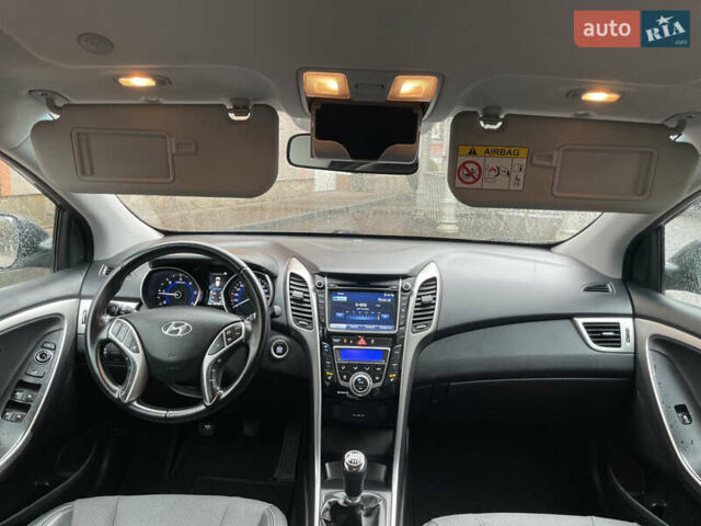 Чорний Хендай i30, об'ємом двигуна 1.6 л та пробігом 221 тис. км за 8650 $, фото 68 на Automoto.ua