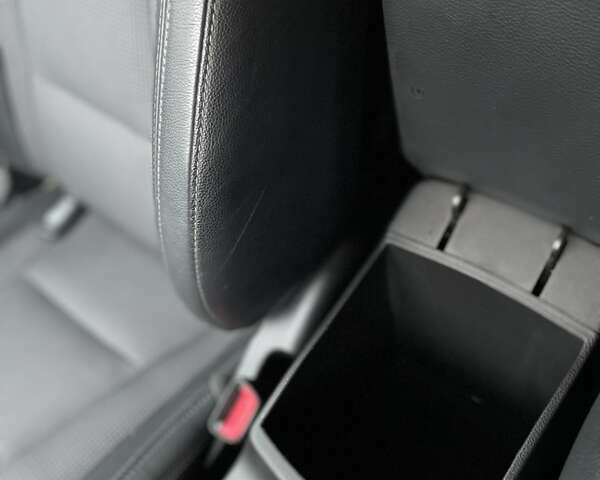 Чорний Хендай i30, об'ємом двигуна 1.6 л та пробігом 221 тис. км за 8650 $, фото 67 на Automoto.ua