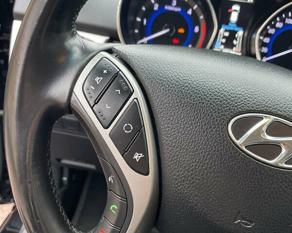 Чорний Хендай i30, об'ємом двигуна 1.6 л та пробігом 221 тис. км за 8650 $, фото 56 на Automoto.ua