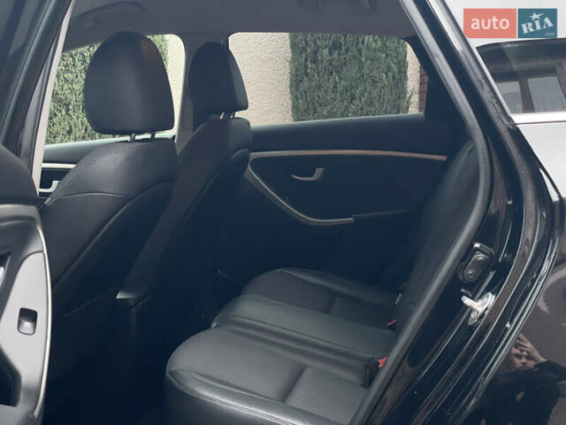 Чорний Хендай i30, об'ємом двигуна 1.6 л та пробігом 221 тис. км за 8650 $, фото 74 на Automoto.ua