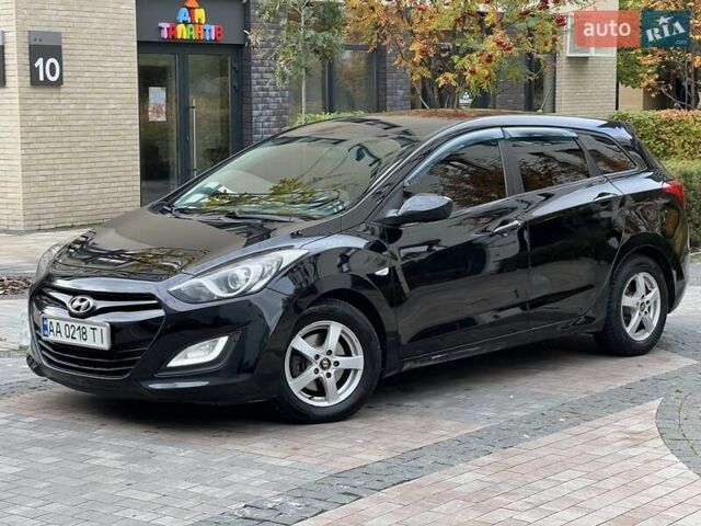 Хендай i30 2014 в Киеве на Automoto.ua Черный Хендай i30, объемом двигателя 1.58 л и пробегом 153 тыс. км за 8900 $, фото 7 на Automoto.ua