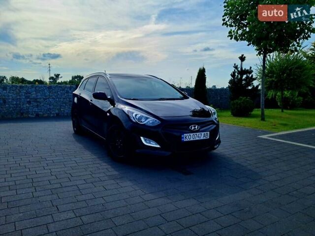 Черный Хендай i30, объемом двигателя 1.58 л и пробегом 129 тыс. км за 9900 $, фото 3 на Automoto.ua