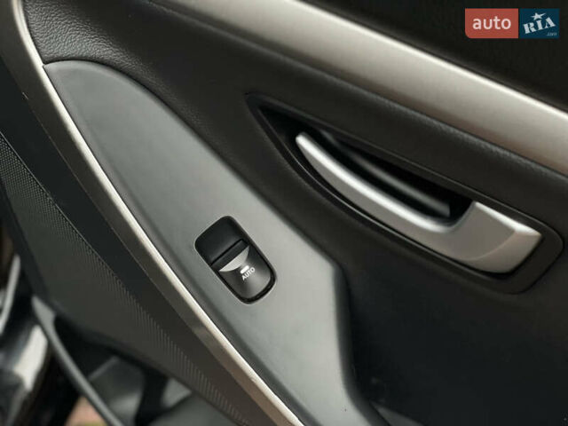 Чорний Хендай i30, об'ємом двигуна 1.6 л та пробігом 221 тис. км за 8650 $, фото 78 на Automoto.ua
