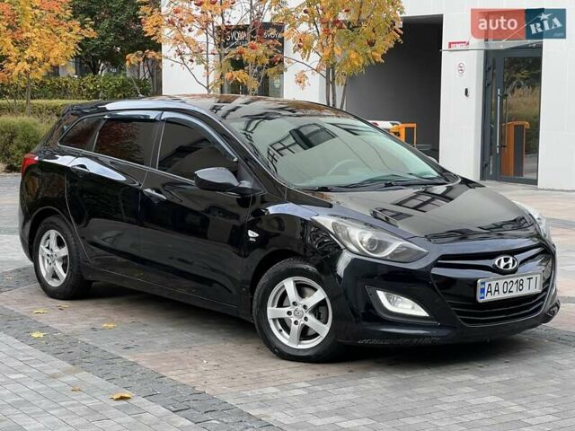Хендай i30 2014 в Киеве на Automoto.ua Черный Хендай i30, объемом двигателя 1.58 л и пробегом 153 тыс. км за 8900 $, фото 9 на Automoto.ua