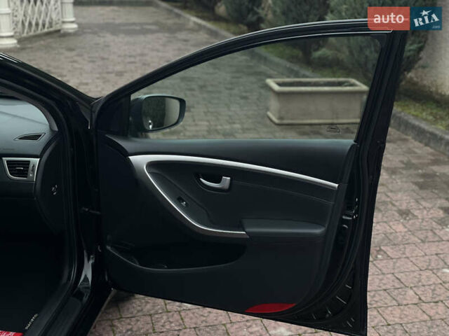 Чорний Хендай i30, об'ємом двигуна 1.6 л та пробігом 221 тис. км за 8650 $, фото 82 на Automoto.ua